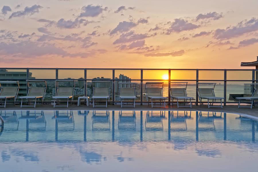 Hotel Universal Cattolica Exterior foto